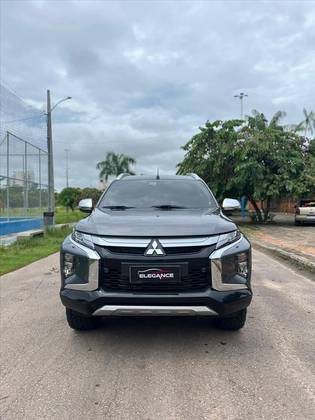 MITSUBISHI L200 TRITON 2.4 16V TURBO DIESEL SPORT HPE CD 4P 4X4 AUTOMÁTICO